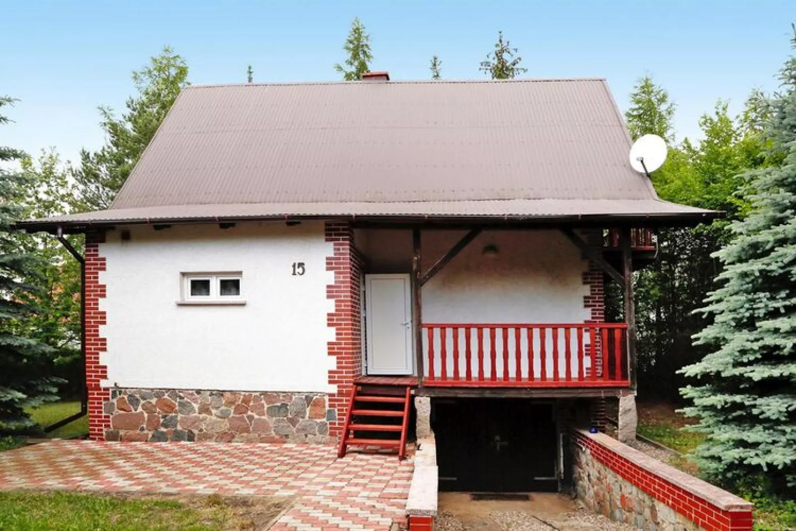 Holiday home Kalbornia-Buitenkant zomer