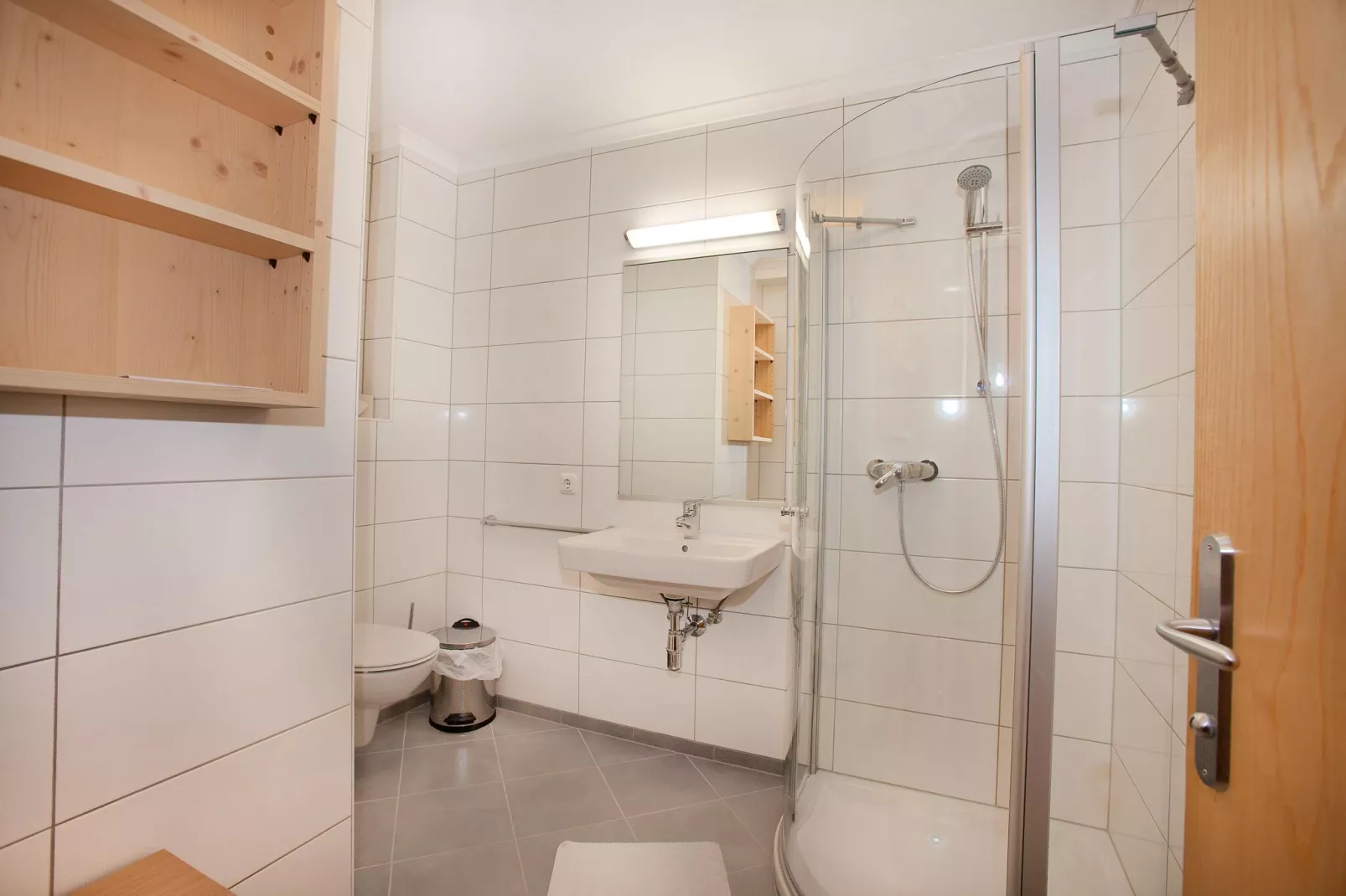 Kirchstubn- Top 2 und Top 3 - große Wohnung-Badkamer