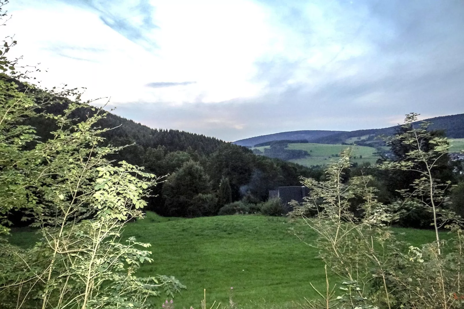 Ferienhaus Luftkurort Oberhundem-Gebieden zomer 1km