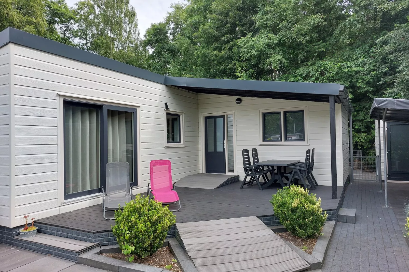 Chalet Alkenhaer nr 40-Buitenkant zomer