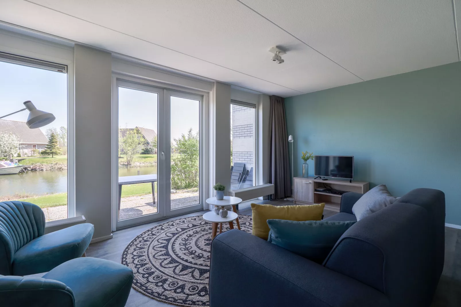 Beach Resort Makkum 28-Woonkamer