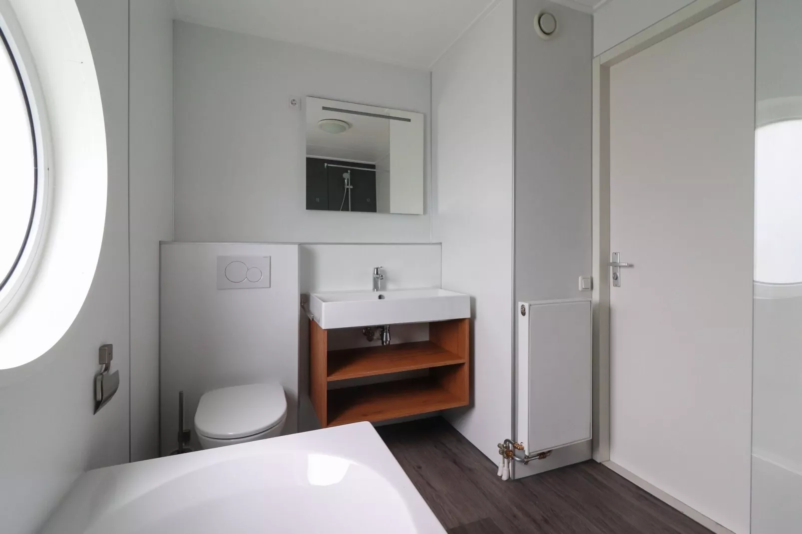 Beach Resort Makkum 28-Badkamer