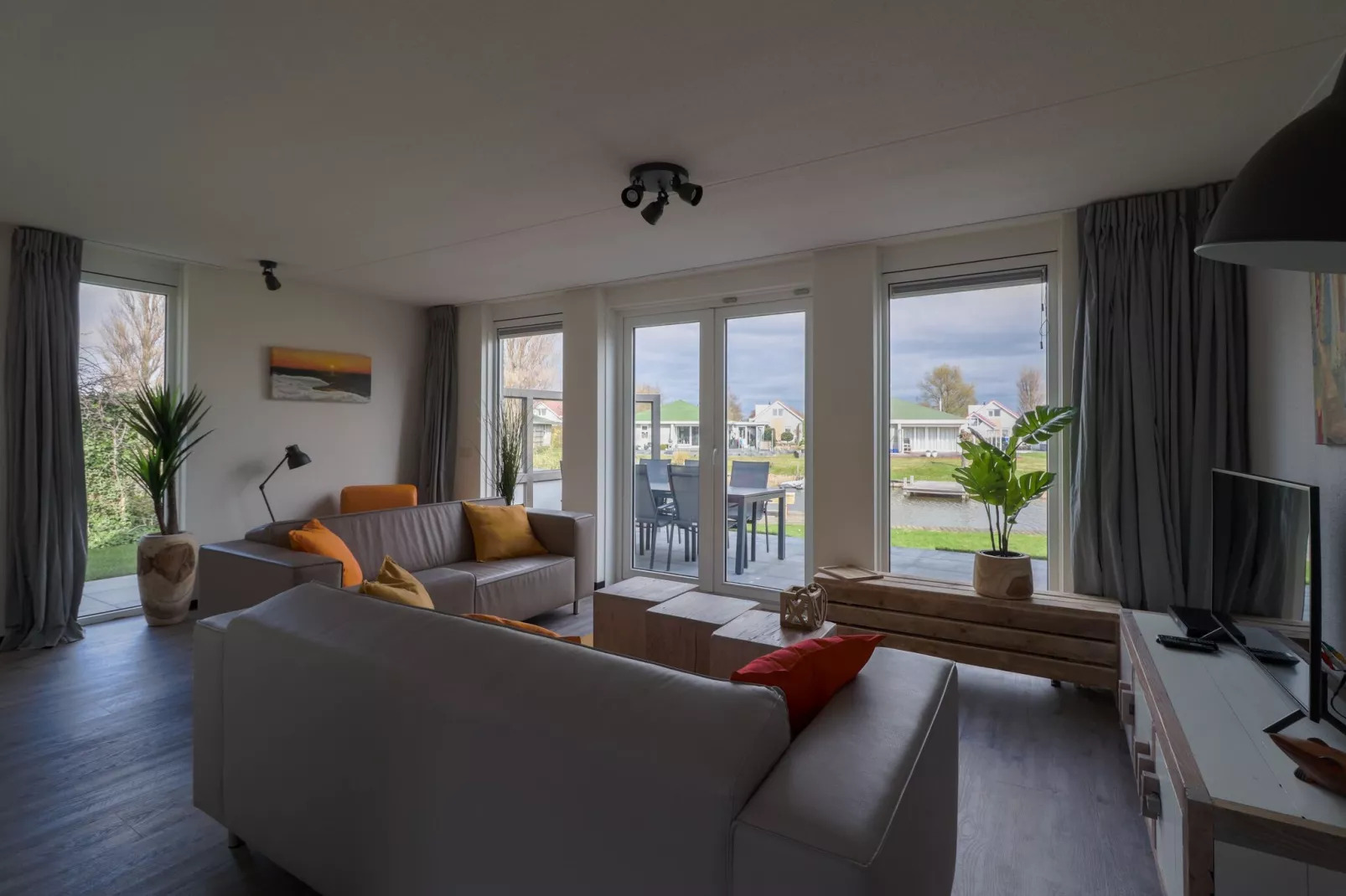 Beach Resort Makkum 29-Woonkamer