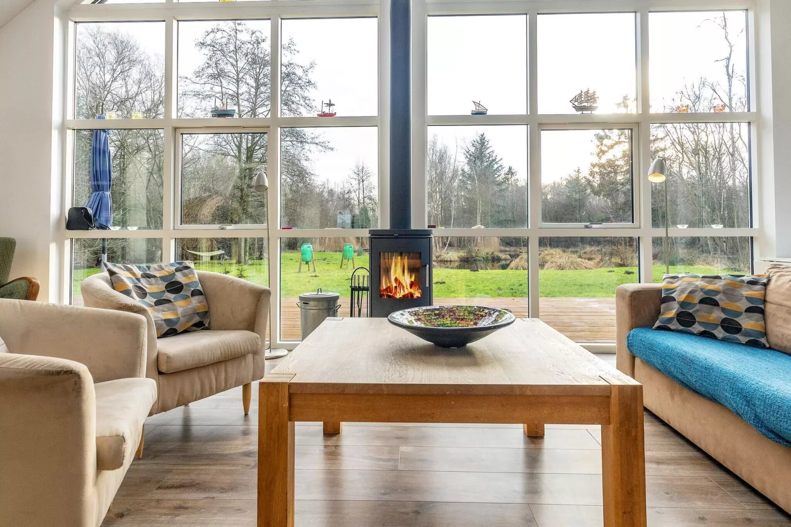 Sfeervol vakantiehuis in Funen met grote panormaische ramen-Binnen