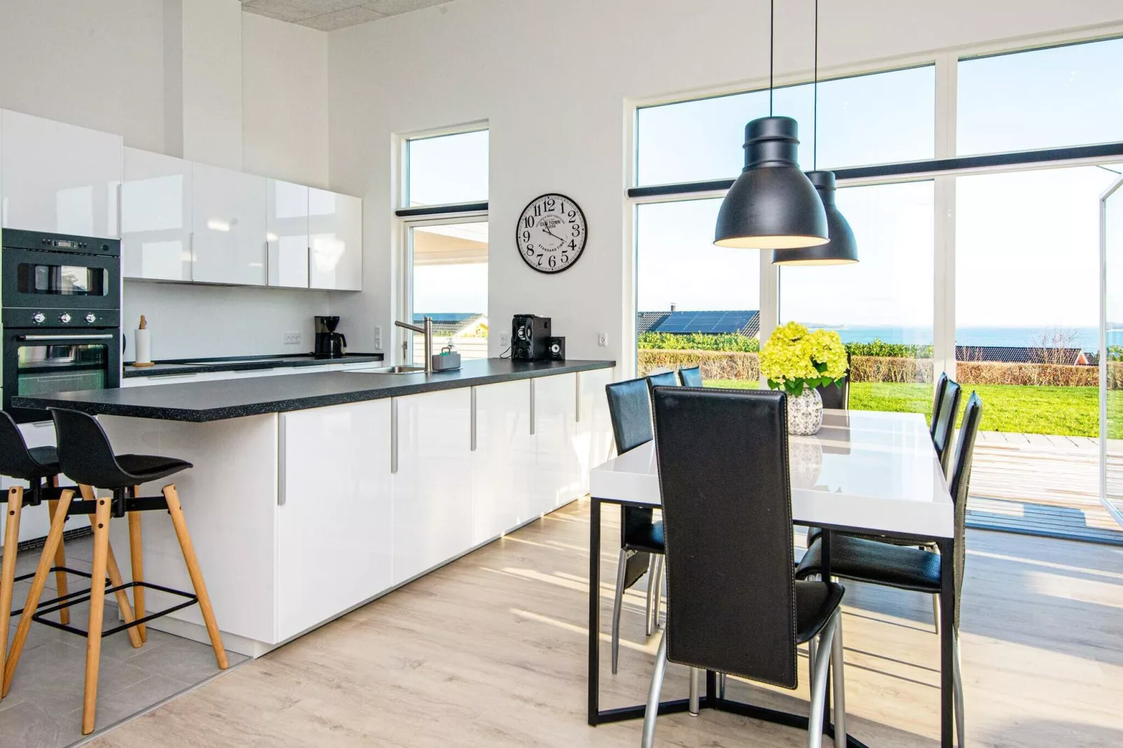 10 persoons vakantie huis in Sjølund-By Traum-Binnen