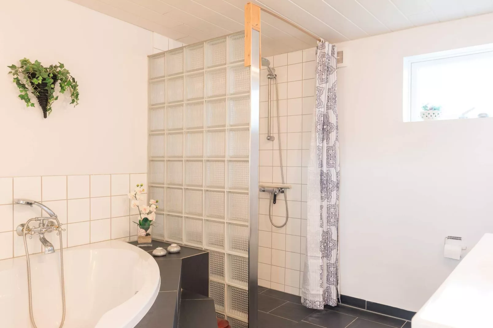 Kustcharme in Rindby-Binnen