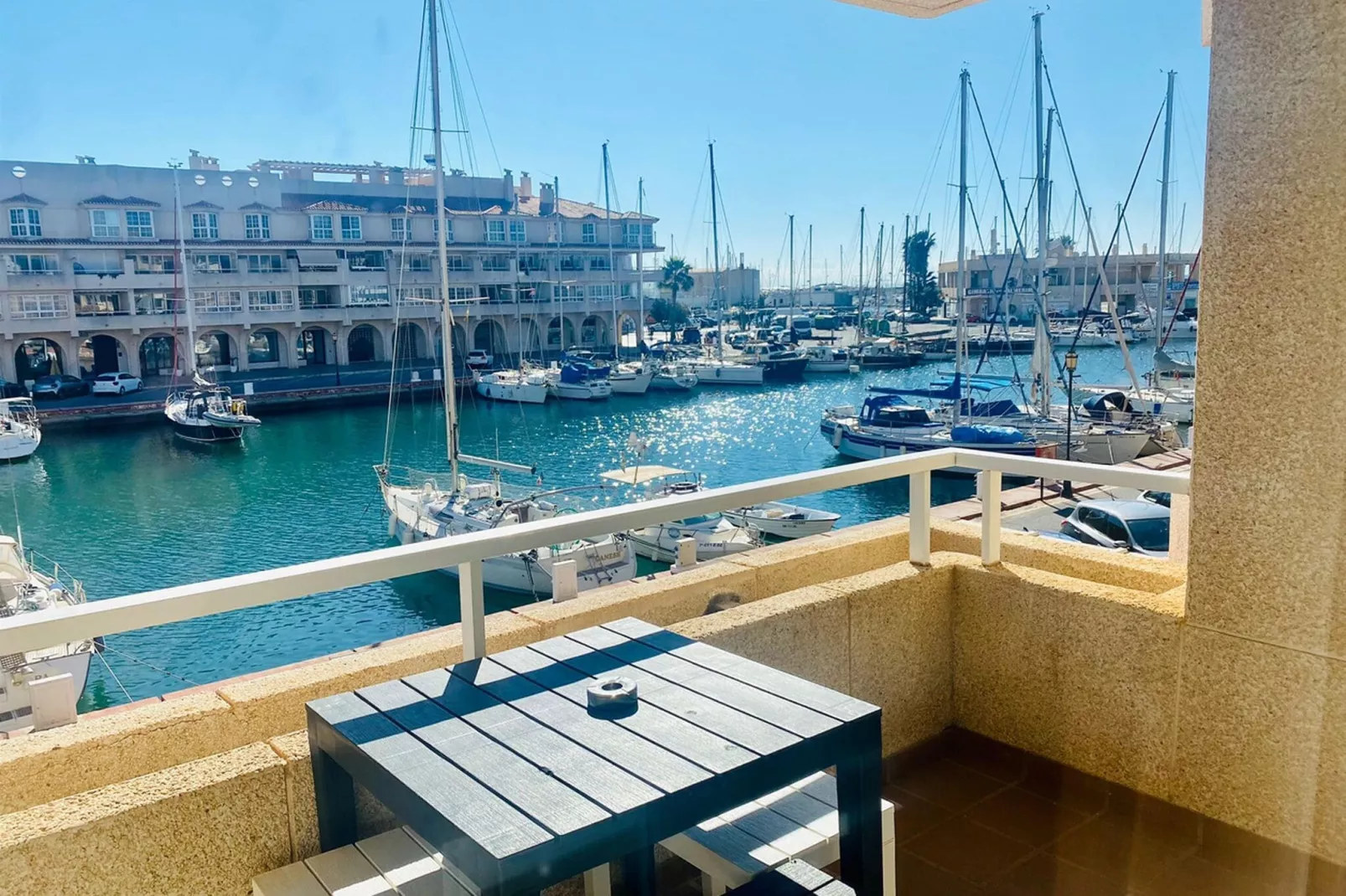Puerto Deportivo 2-Terrasbalkon