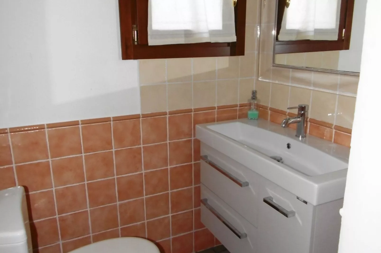 Apartment I Meridiani L13  4 T Lu Titimbaru  Cannigione-Badkamer