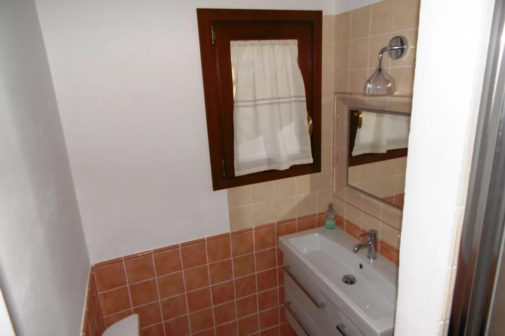 Apartment I Meridiani L13  4 T Lu Titimbaru  Cannigione-Badkamer